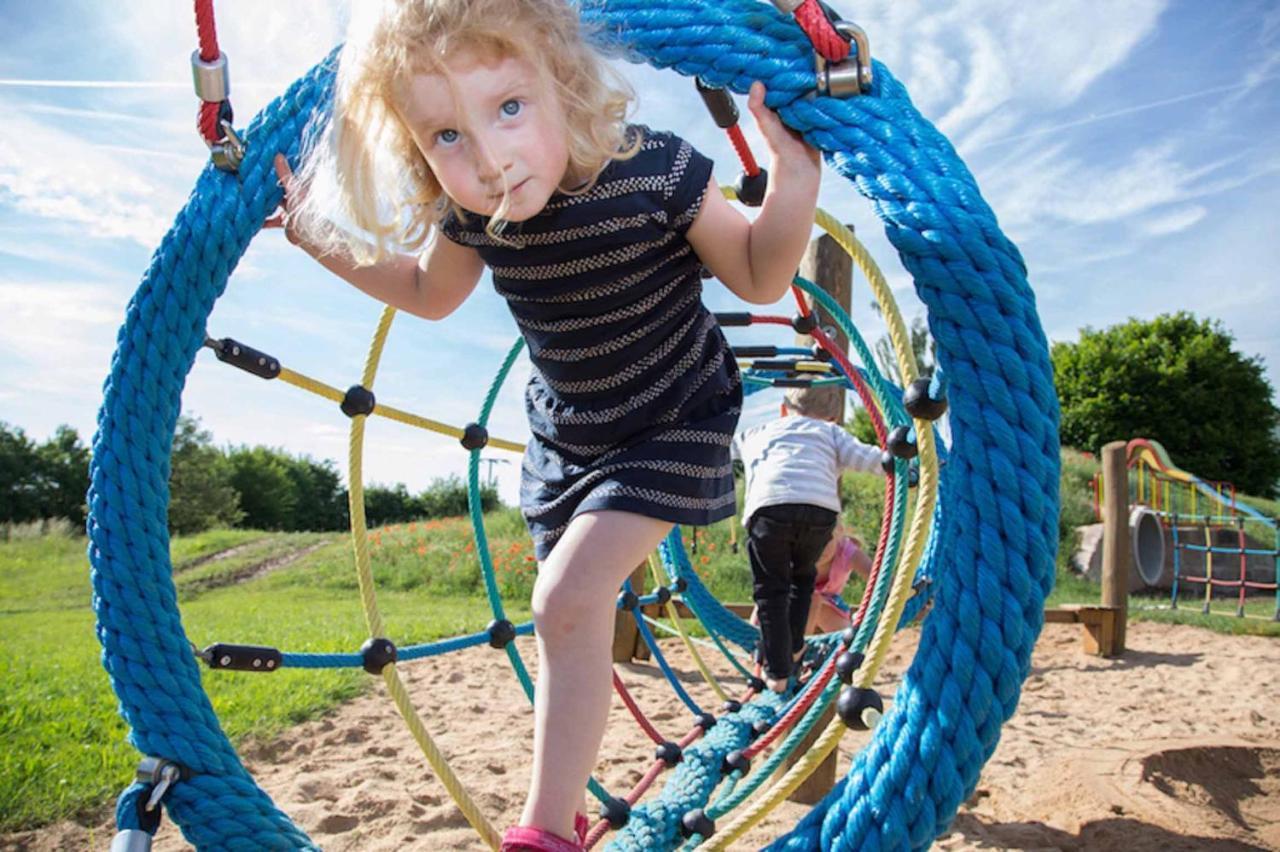 Kinder-Ferienhof Burmann Haundorf エクステリア 写真